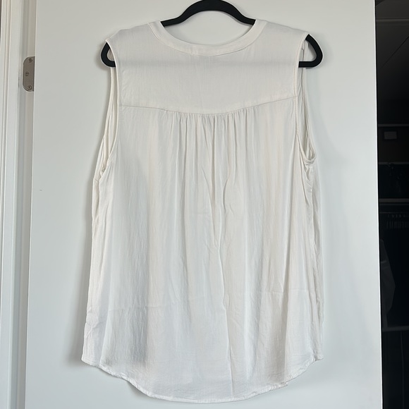 Torrid - White Linen Tank - Picture 6 of 8